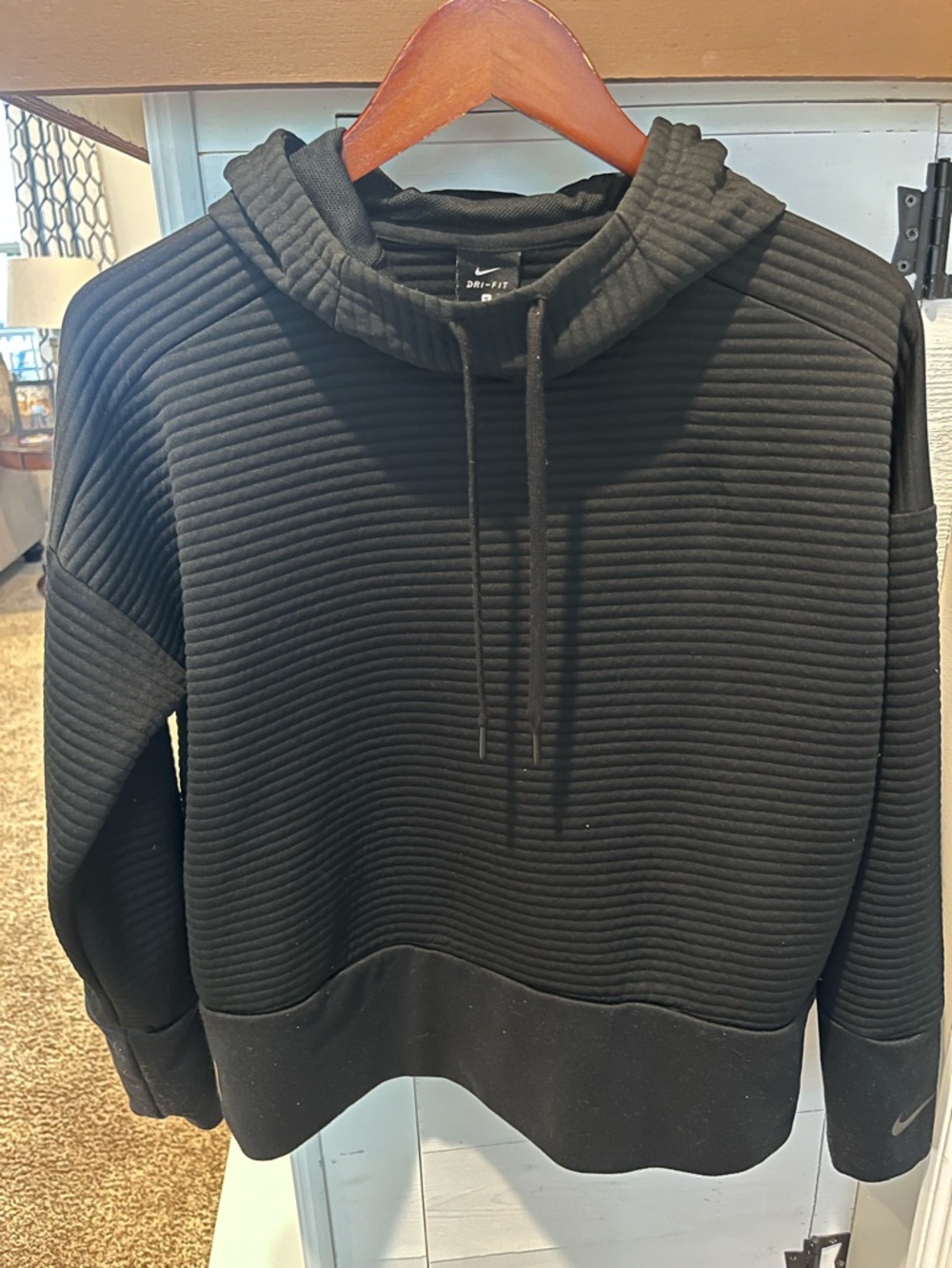 Nike Dri-Fit Ribbed Crop Hoodie Sweatshirt Womens Size S Pullover Black Logo
